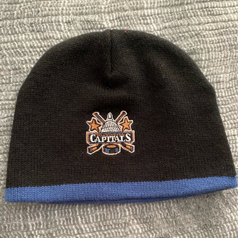 Washington capitals hockey beanie